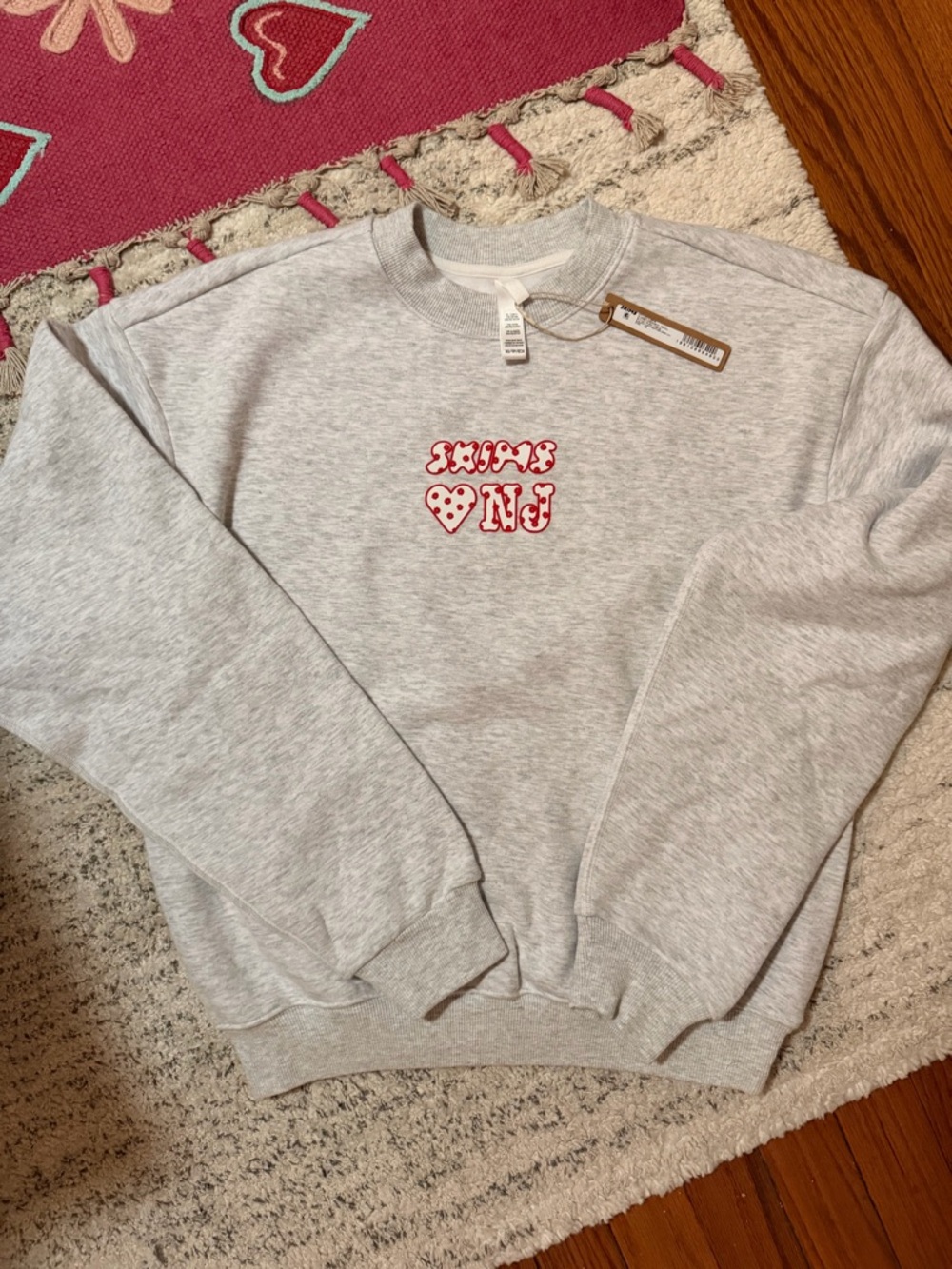 Skims New Jersey limited edition size XS runs oversized